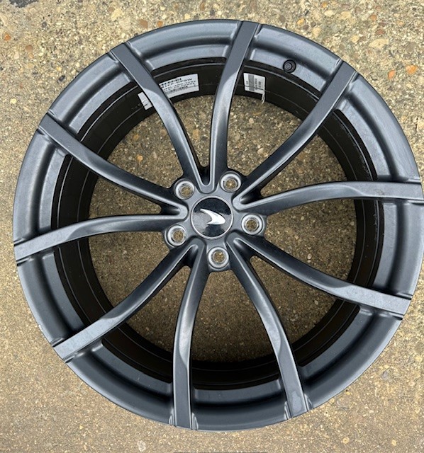 MCLAREN DARK STEALTH (24-00-24)