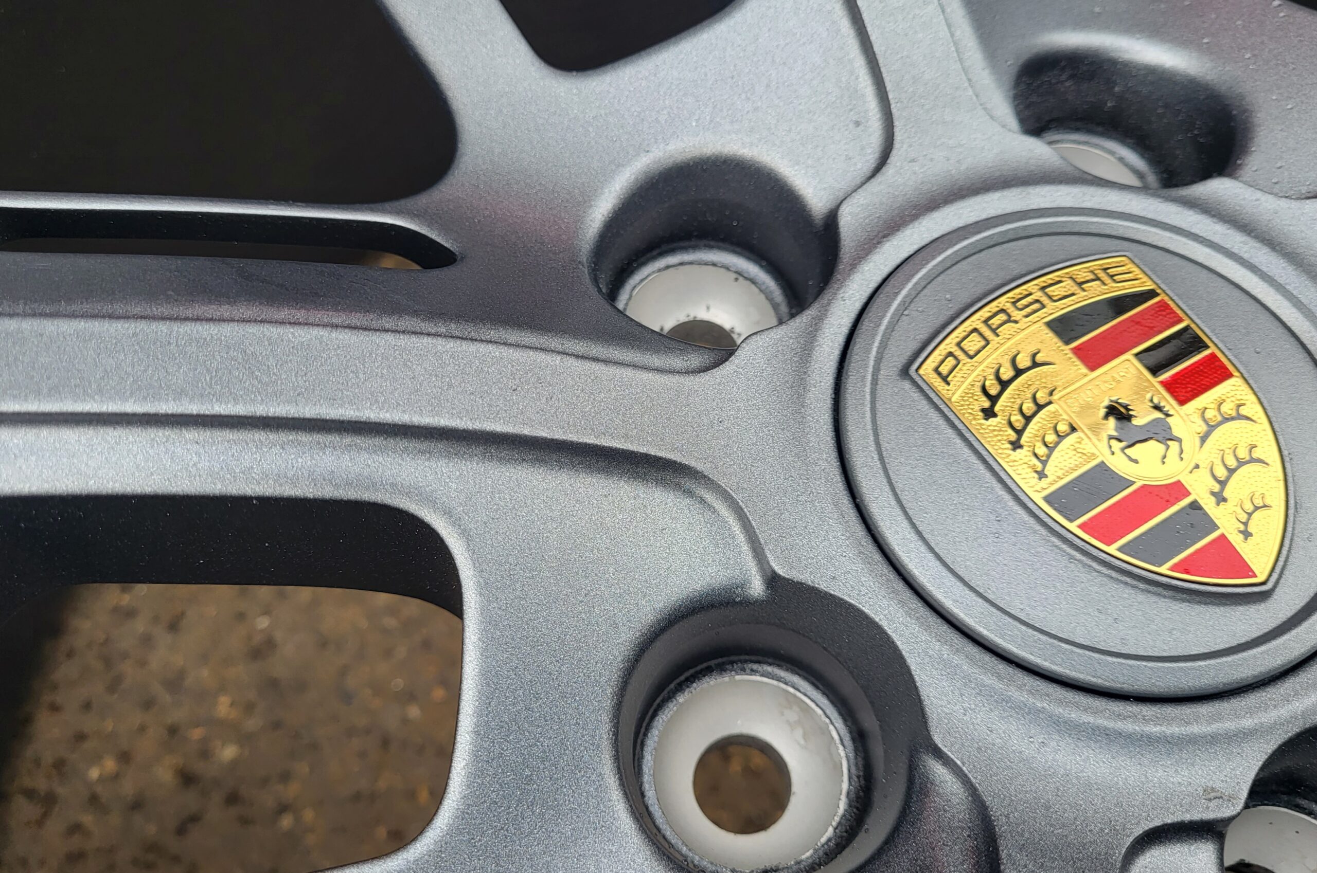 PORSCHE OU9 VESUVIUS GREY METALLIC (24-00-328) - Image 2