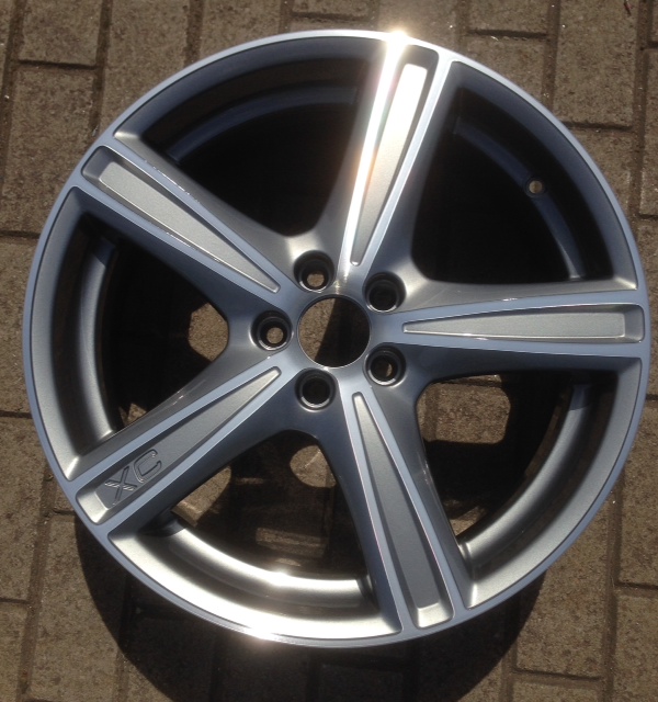 VOLVO BLUE / GREY DC (24-00-82)